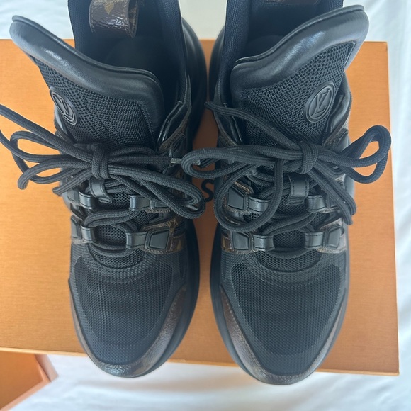 Authentic Louis Vuitton High Archlite Sneakers - Picture 5 of 10
